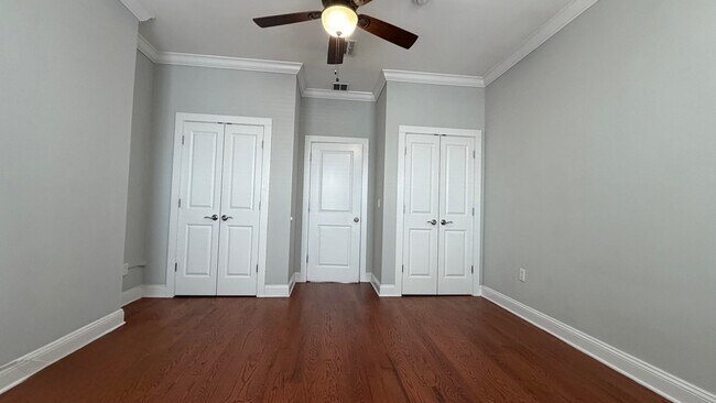 Building Photo - 807 Garden St