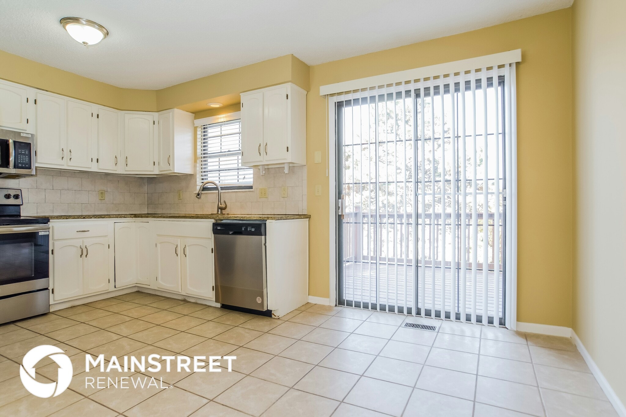 Building Photo - 1126 E Elizabeth St