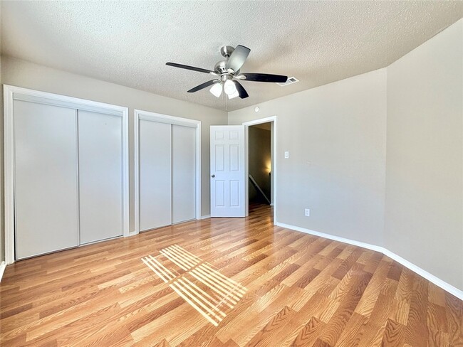 Building Photo - 3063 Olympia Dr