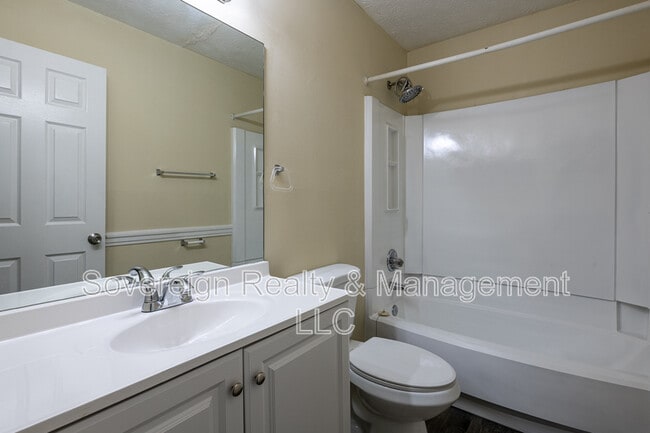 Building Photo - 355 Haymarket Ln