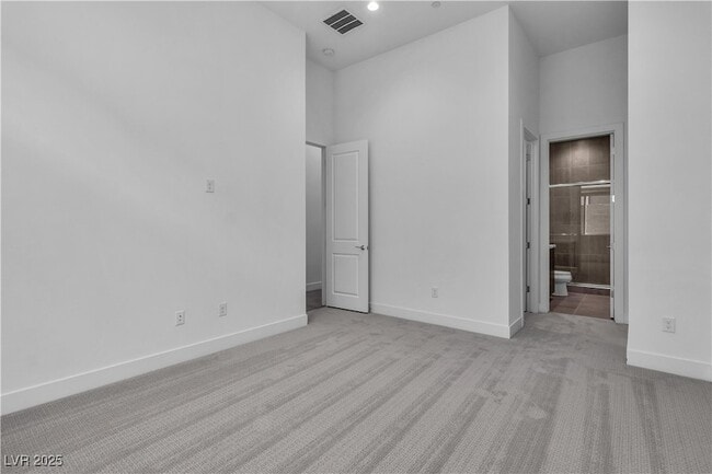Building Photo - 10739 Agate Clfs Ave