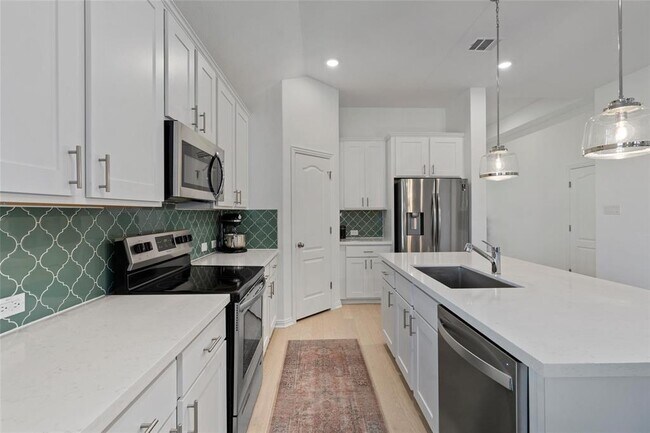 Building Photo - 200 Ottaviano Way