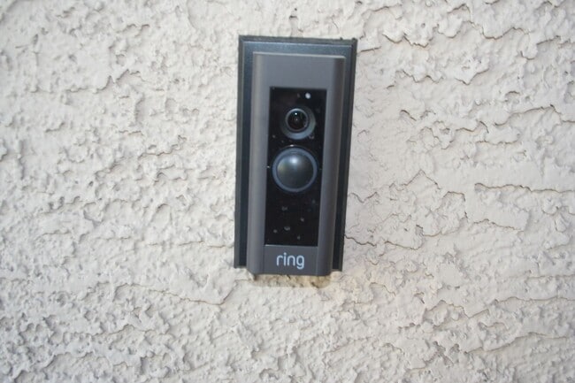 Building Photo - 7115 Quarterhorse Ln