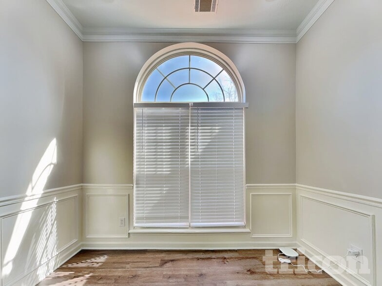 Building Photo - 1338 Wendell Ln