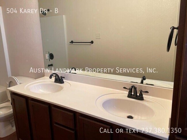 Building Photo - 504 Karey Dr