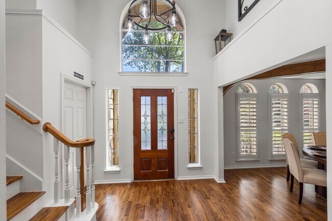 Building Photo - 6622 Barronton Dr