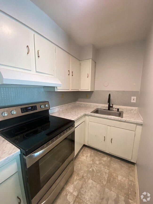Building Photo - 3737E Morganford