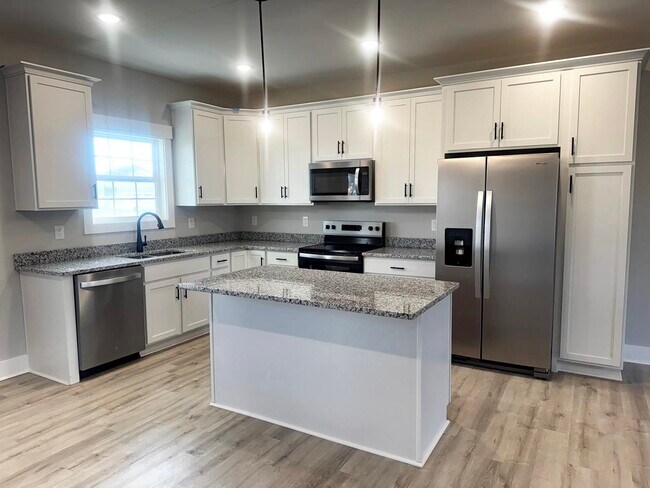 Building Photo - 1411 Sagecrest Ct