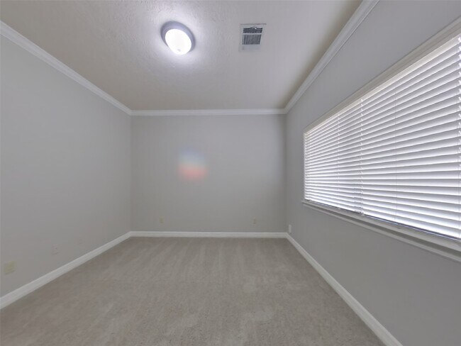 Building Photo - 103 Lullaby Ln