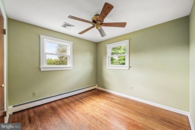 Building Photo - 1236 Ellis Cir