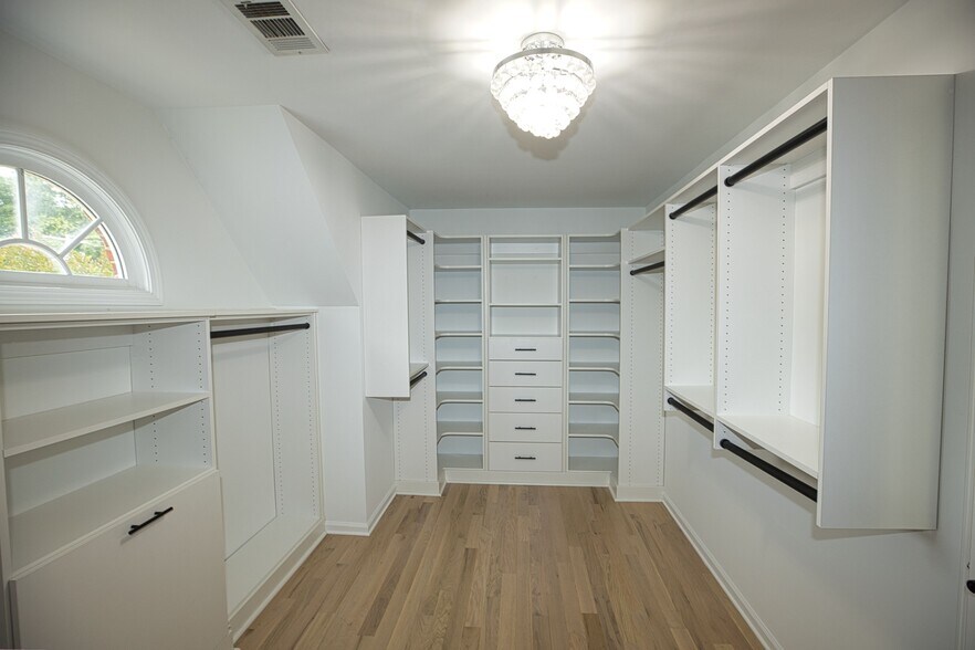 Building Photo - 3097 Hudson Way