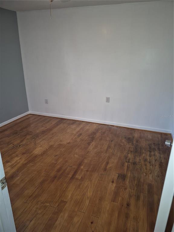 Building Photo - 9802 Riverview Dr