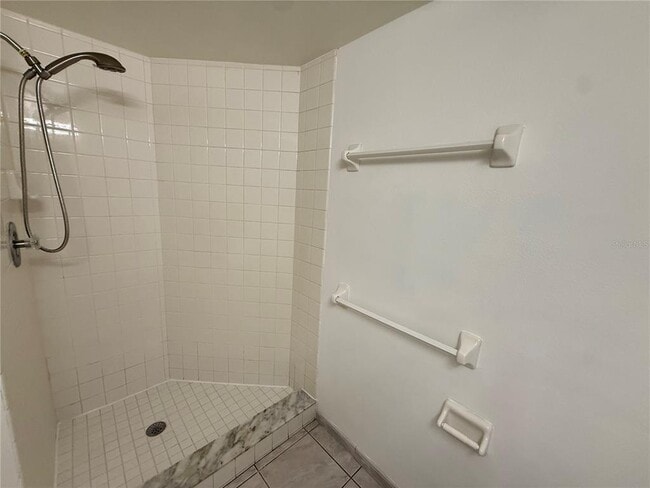 Building Photo - 3900 Southpointe Dr