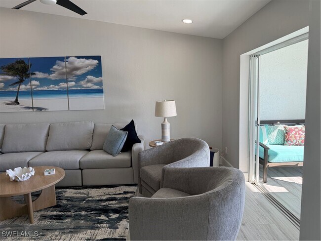 Building Photo - 834 Gulf Pavillion Dr