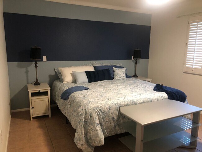 Building Photo - Lovely Home in 45+ Active Adult Community of Leisure World.  Available May through December 2026,...