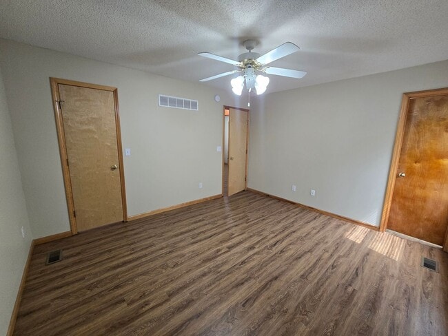 Building Photo - Huge three bedroom home available for rent