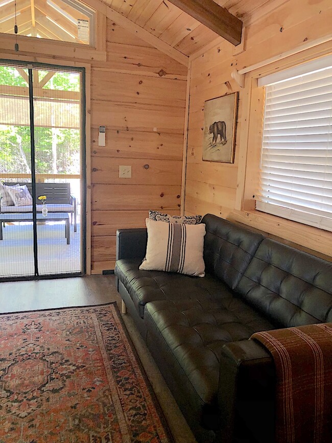 Building Photo - 1566 Old Mill Rd