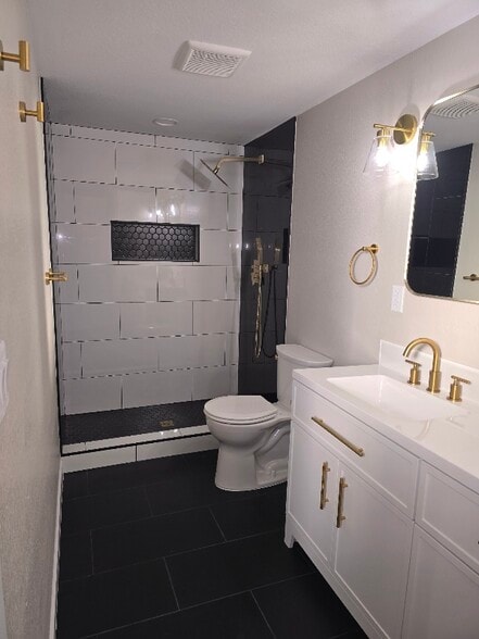 Building Photo - 415 Prospect St