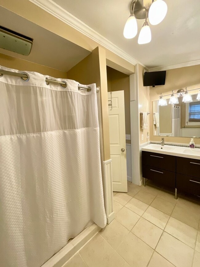 Building Photo - Olympia