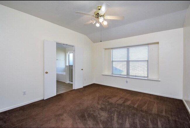 Building Photo - 20802 Oak Rain Ct