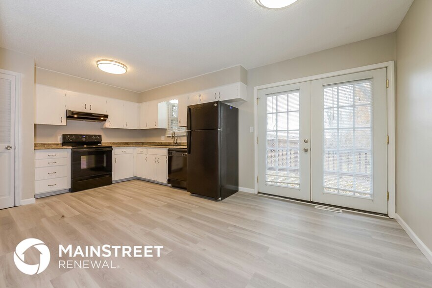 Building Photo - 504 SW Shamrock Pl