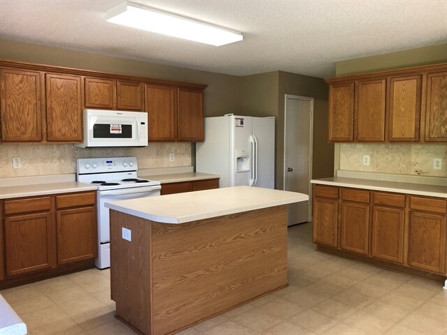 Building Photo - 338 Averasboro Dr