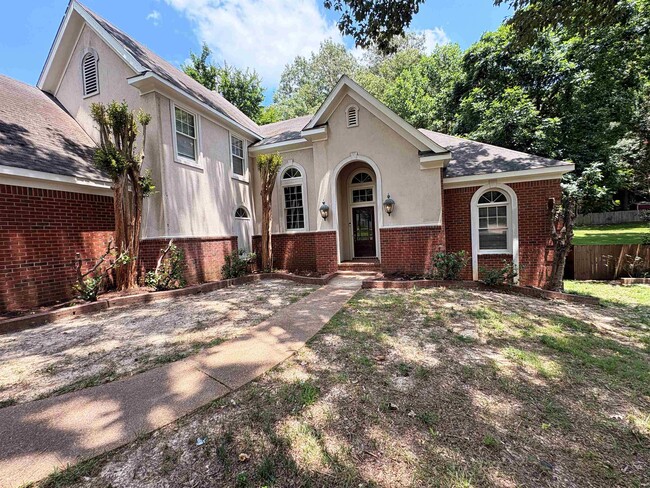 Building Photo - 1850 Wood Oak Dr