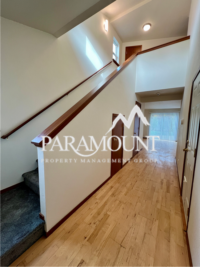 Building Photo - 3 Bedroom Home in Port Orchard with A/C and Low Maintenance Yard!