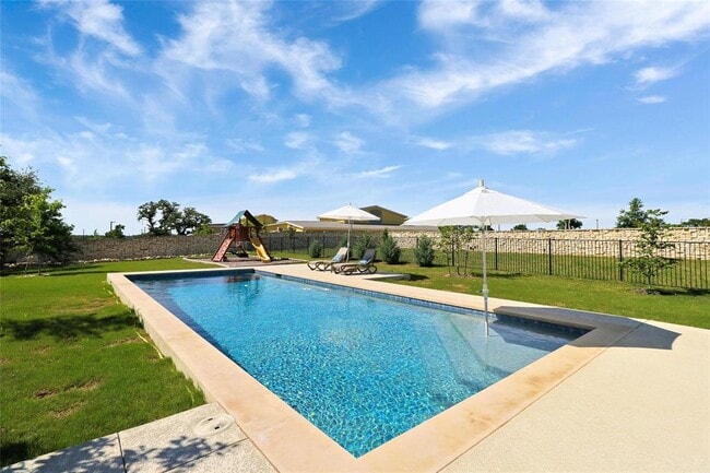 Building Photo - 702 Tomichi Trl