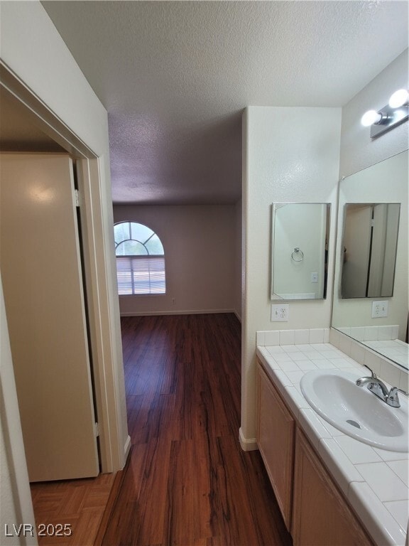 Building Photo - 3125 N Buffalo Dr