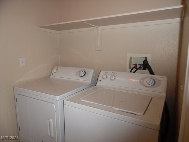 Building Photo - 6371 Thunder Gulch Ave