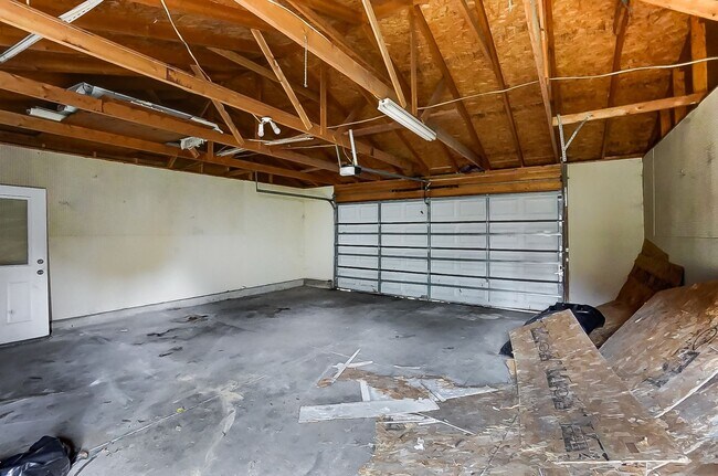 Building Photo - Dayton, OH 4 Bed 1 Bath available to rent!