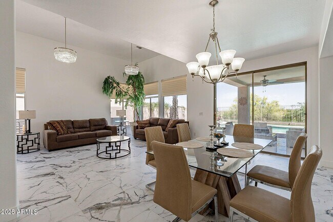 Building Photo - 11525 E Desert Willow Dr