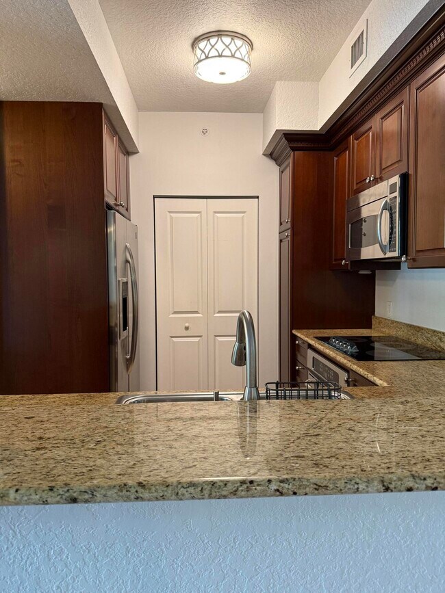 Building Photo - 3308 Renaissance Way