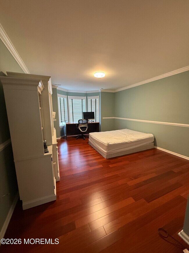 Building Photo - 8 Bennett Ct