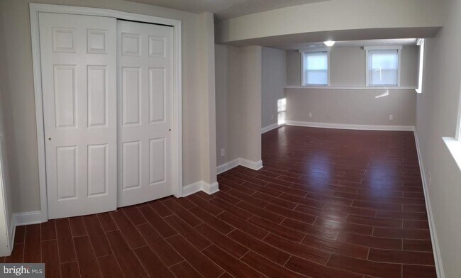 Building Photo - 123 Little Whim Rd