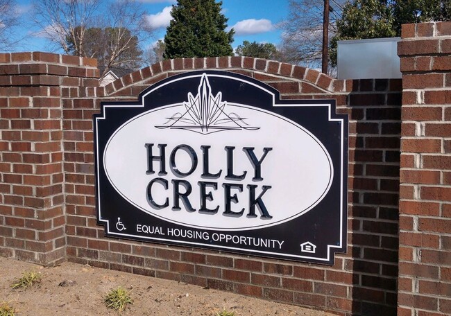 Primary Photo - Holly Creek