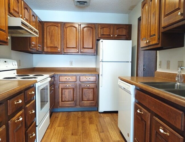Building Photo - $1,195 | 1 Bedroom, 1 Bathroom Condo | Designed for Ages 55+ | Pet Friendly* | Available for Augu...