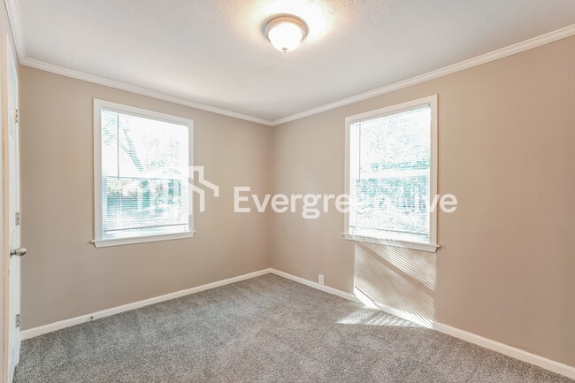 Building Photo - 2809 Jordan St