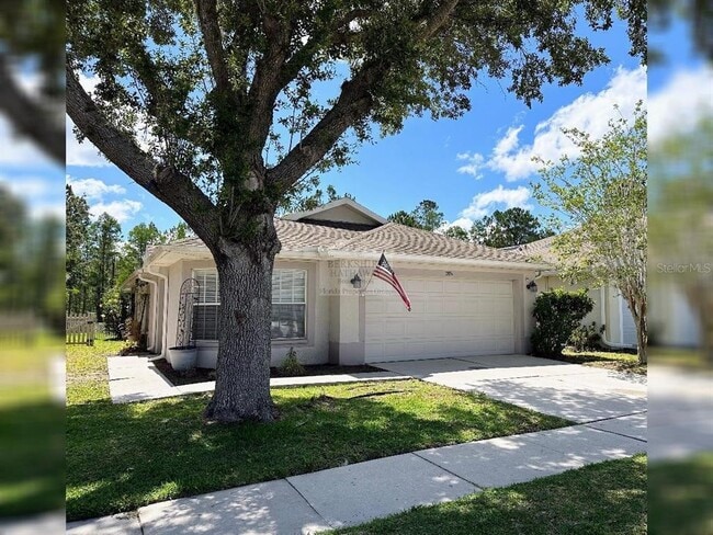 Building Photo - 7851 Foxgrove Dr