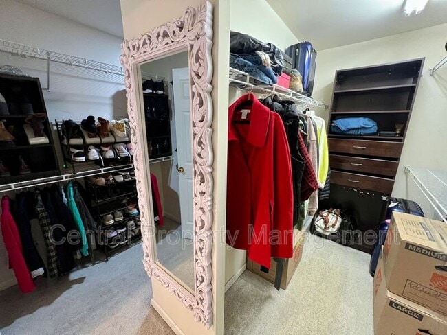 Building Photo - 3 Blanton Ln