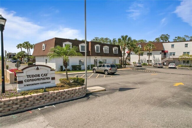 Building Photo - 9201 Tudor Dr