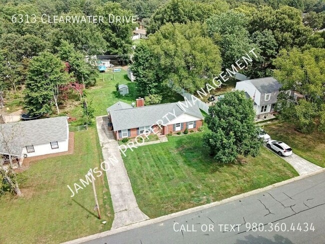 Building Photo - 6313 Clearwater Dr