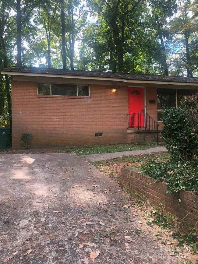 Primary Photo - 622 Camrose Dr