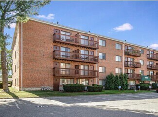 Building Photo - 2320 Harbor View Dr
