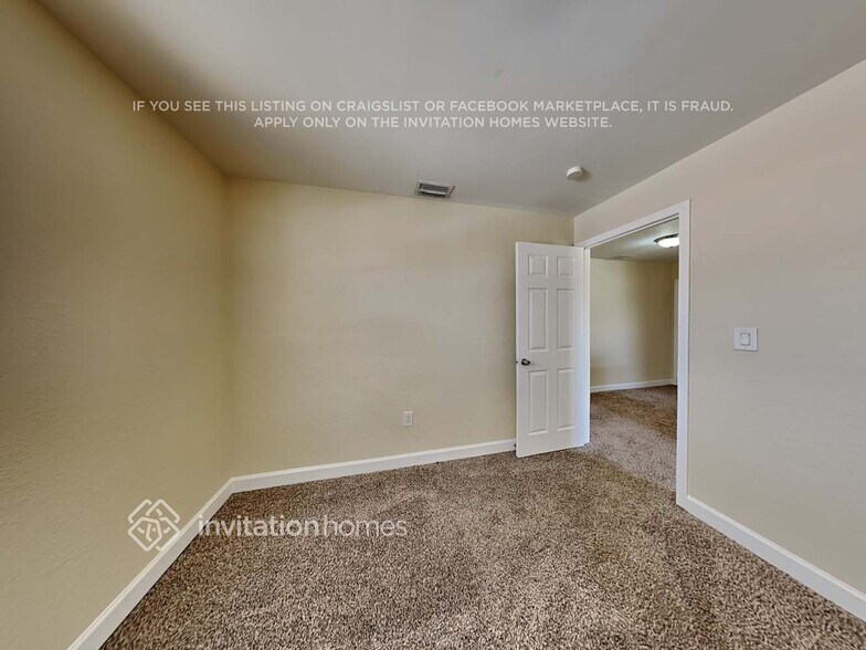 Building Photo - 15176 SW 128th Ct