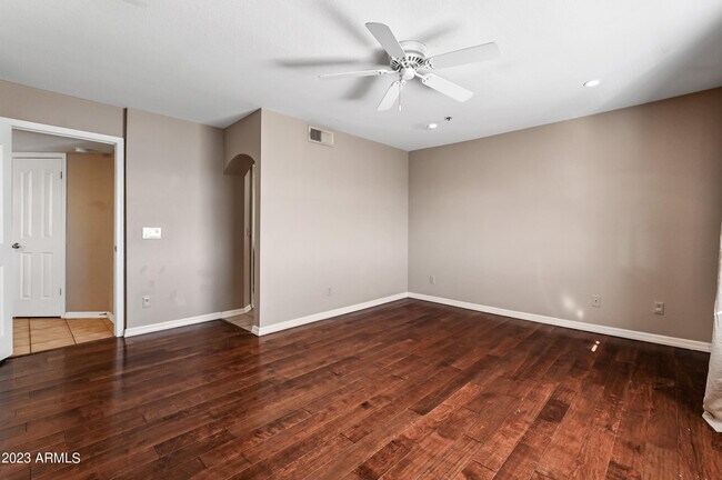 Building Photo - 5104 N 32nd St
