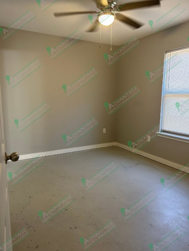 Building Photo - 1413 Hardy St