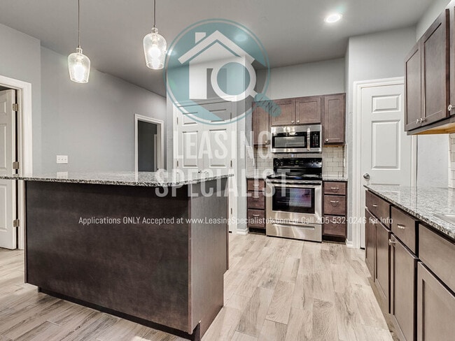 Building Photo - Central Norman 4 Bed 3 Bath House PRE-LEAS...