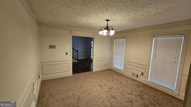 Building Photo - 2858 Livsey Dr